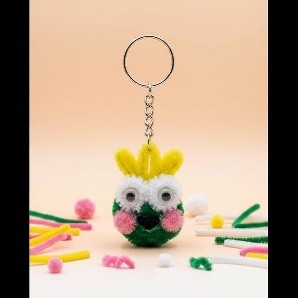 AGANTUK Handmade Green White Frog Buddy Pipe Cleaner Keychain