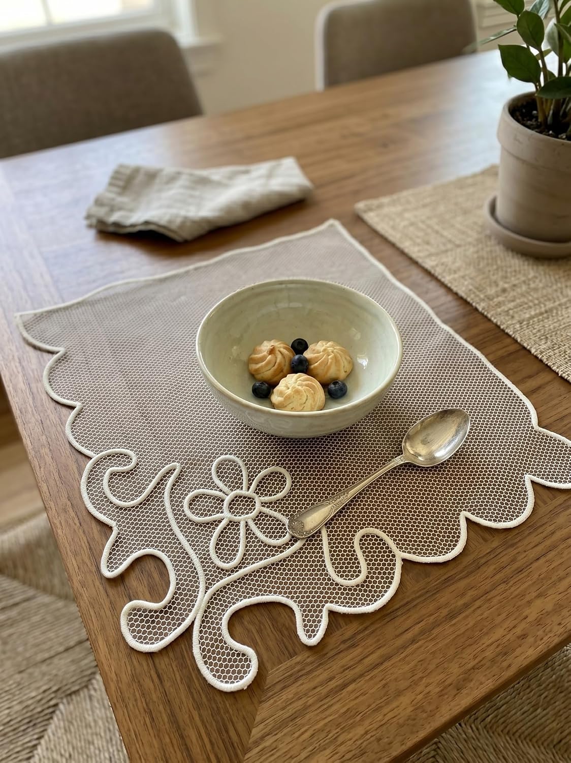 Handmade White Lace Floral Decorative Place Mat for Home Decor