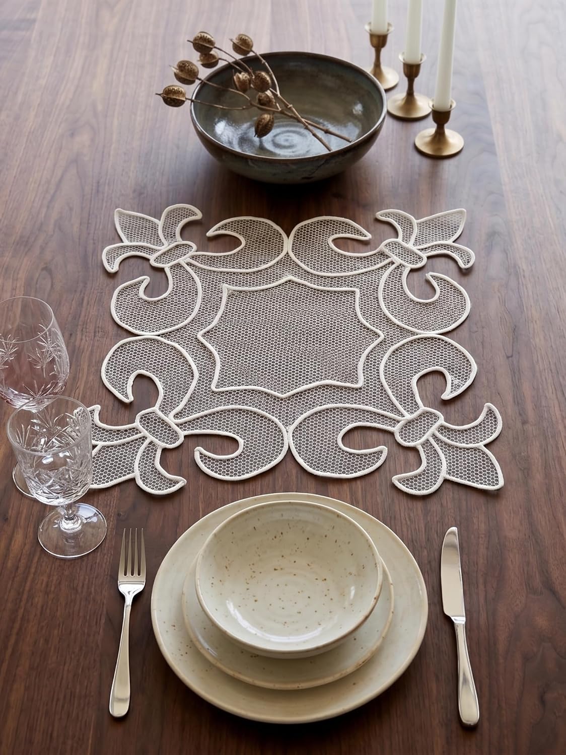 Handmade White Floral Decorative Place Mat for Dining Table